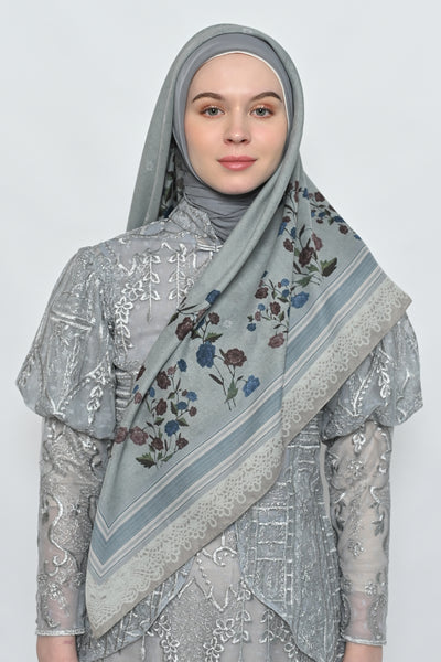 Putu Ayu Scarf