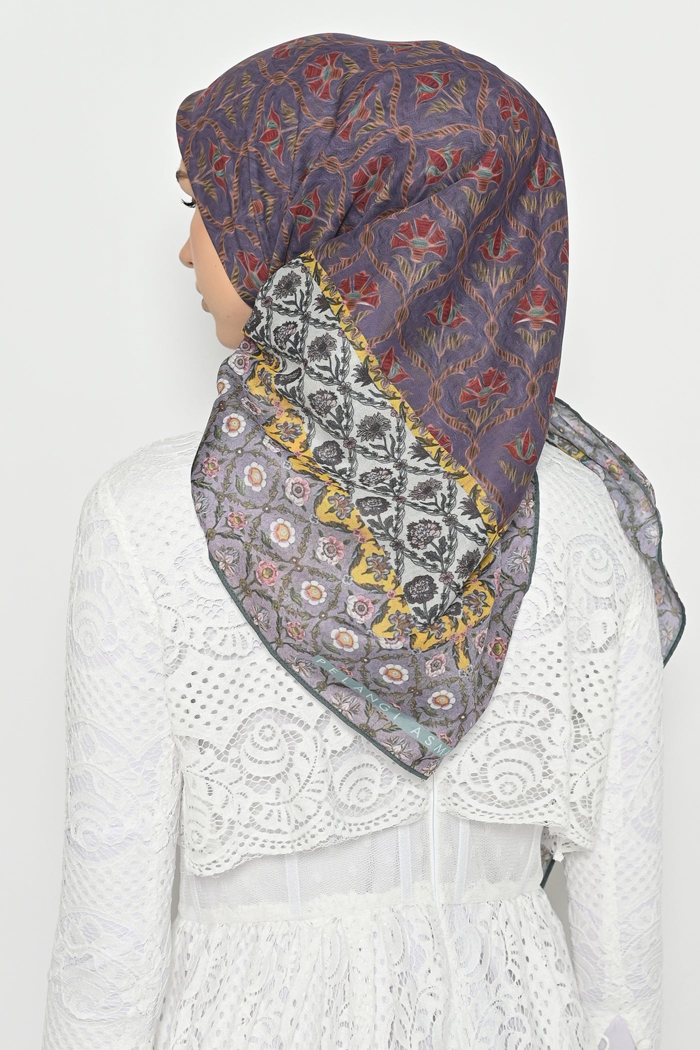 Chanthira Scarf